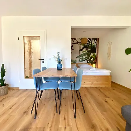 Appartamento Jungle Suite Mit Balkon I Parkplatz I Zentrum *